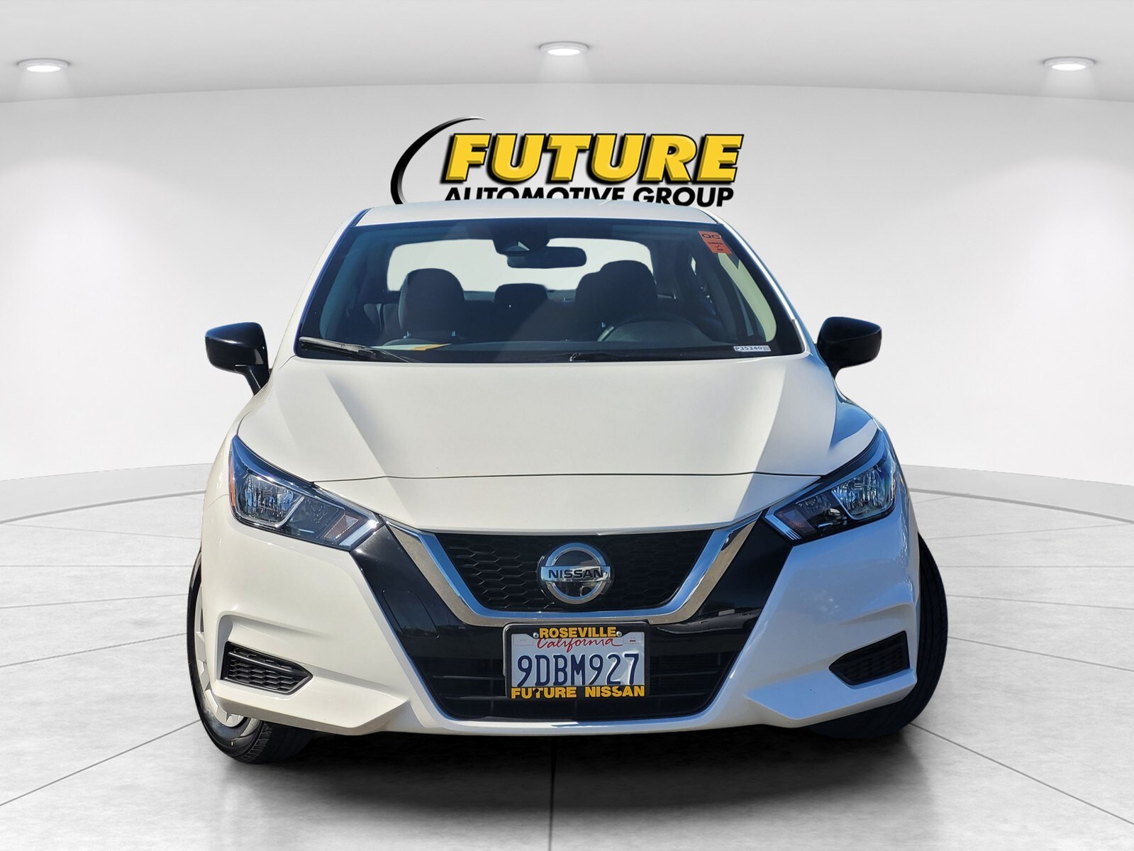 2022 Nissan Versa 1.6 S photo 2