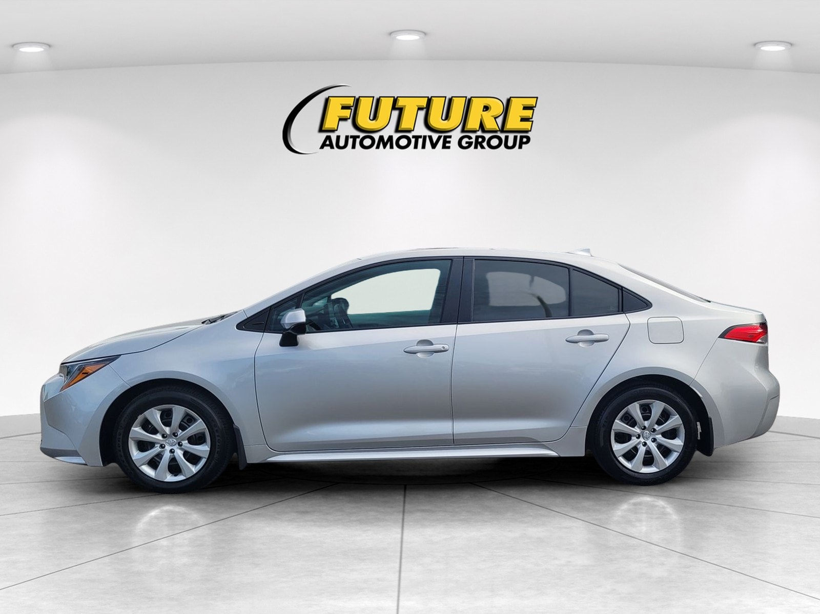 2025 Toyota Corolla LE photo 5