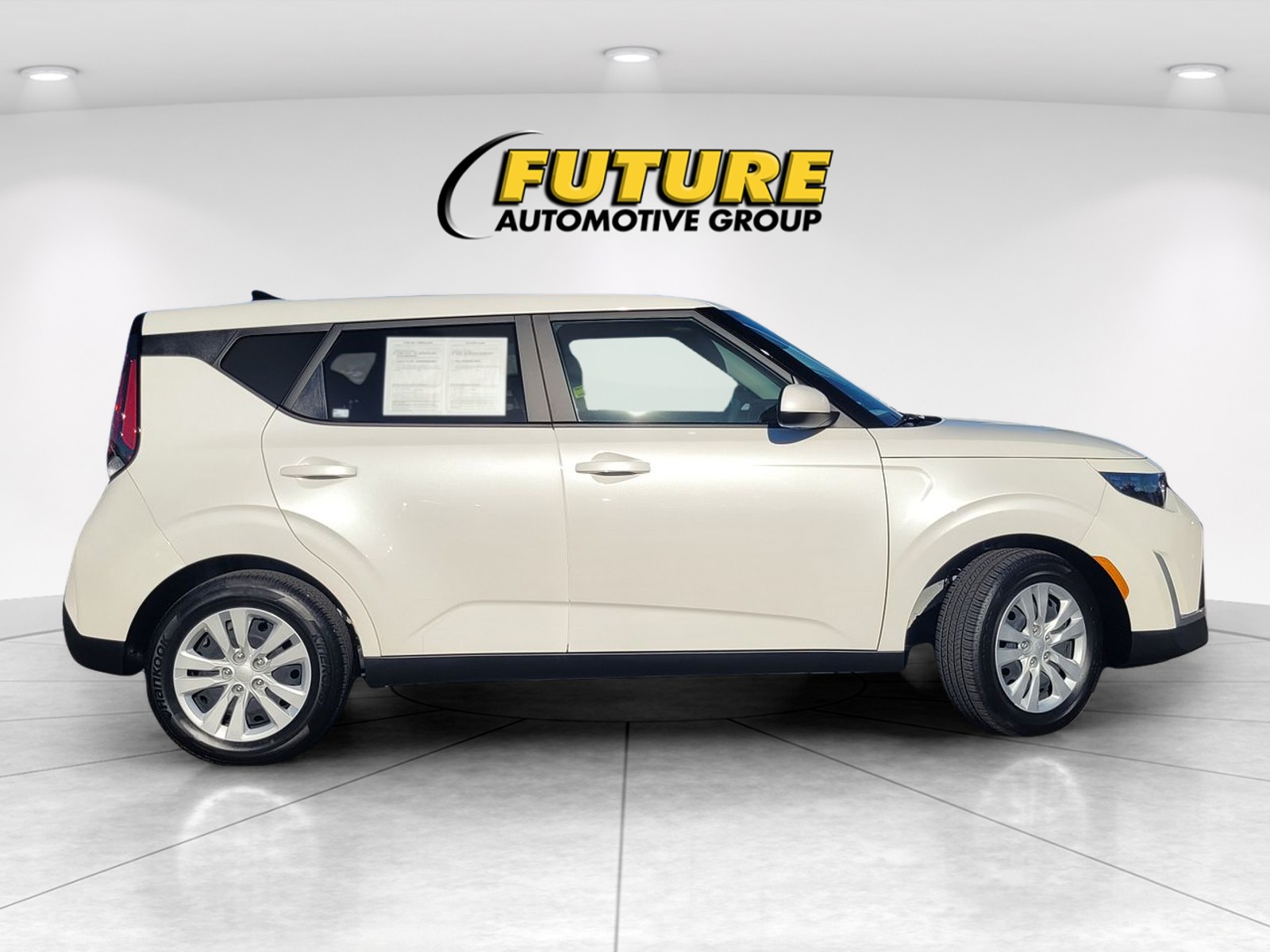 Used 2025 Kia Soul LX Hatchback
