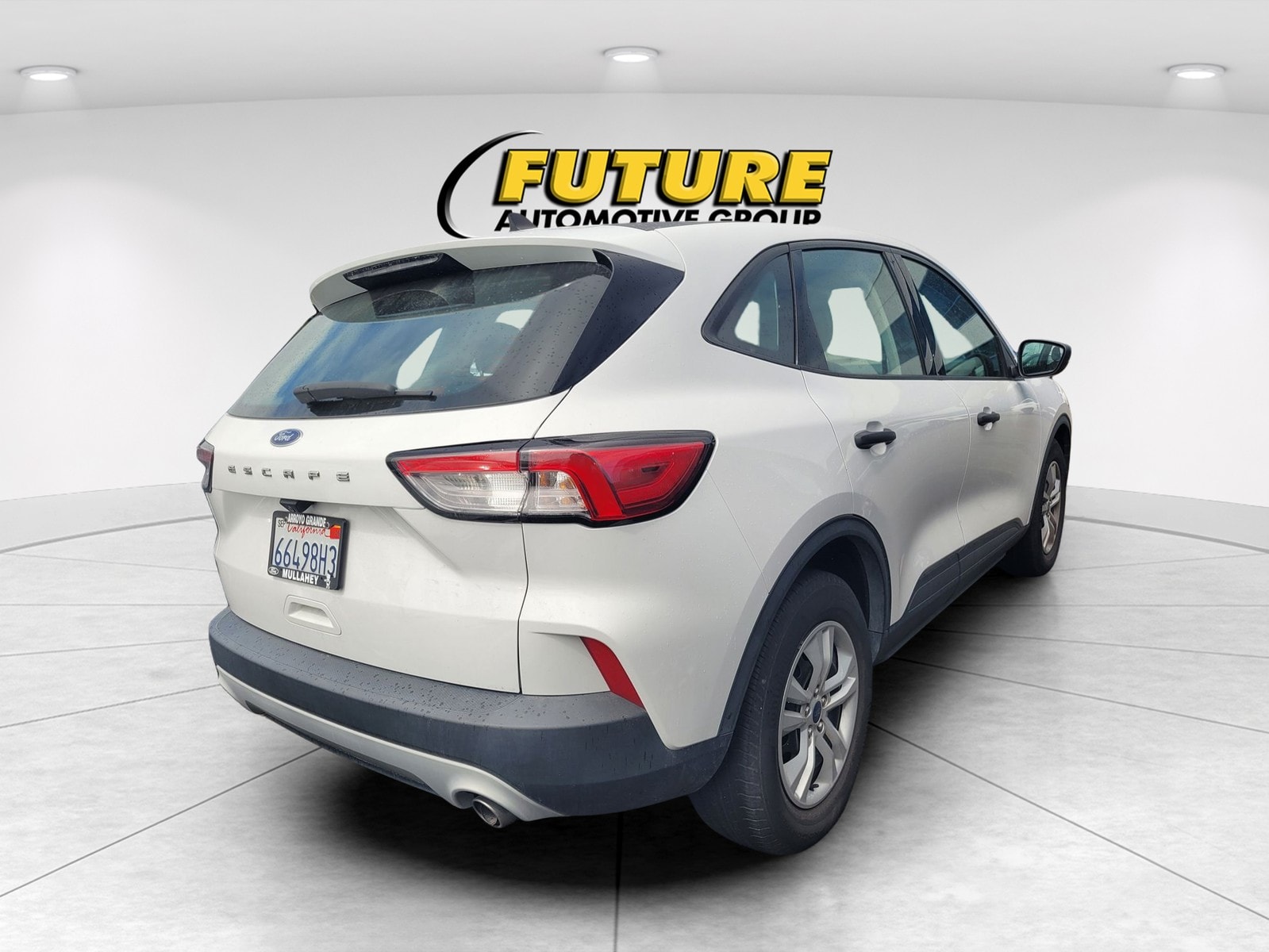 2021 Ford Escape S photo 3