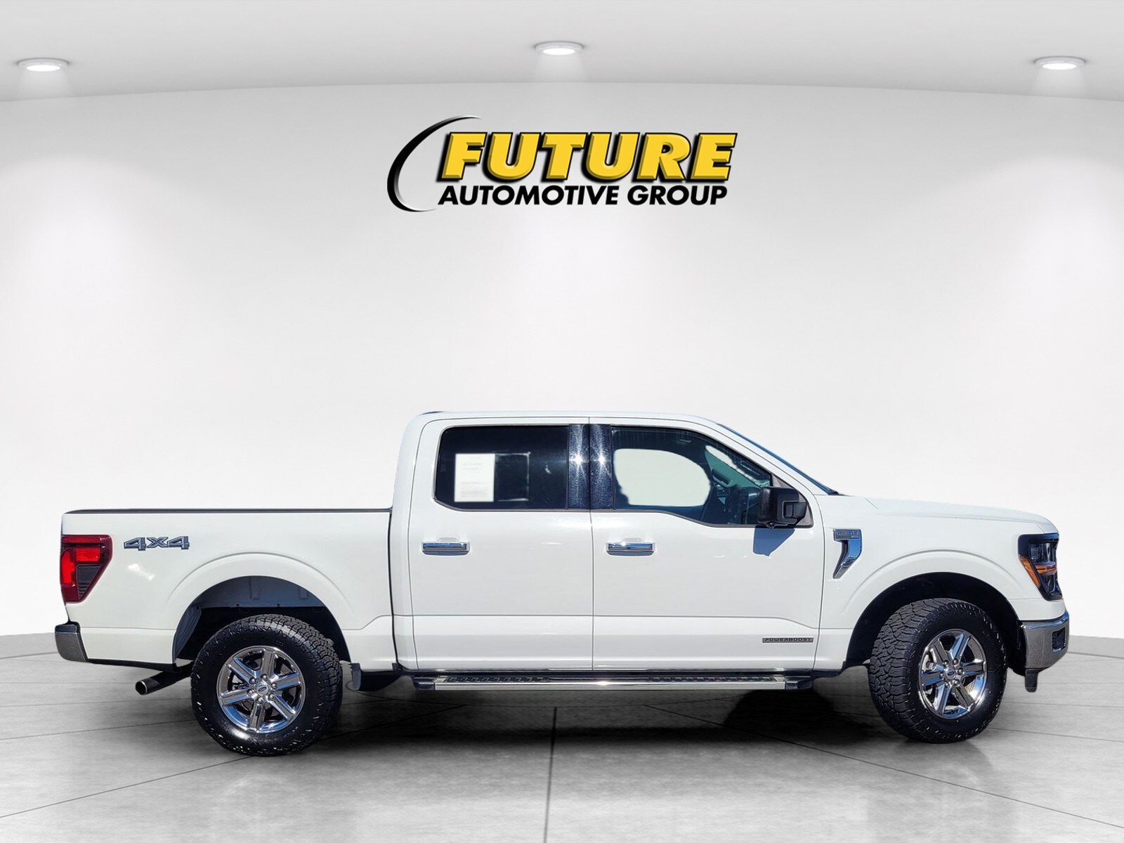 2024 Ford F-150 XLT Supercrew photo 2