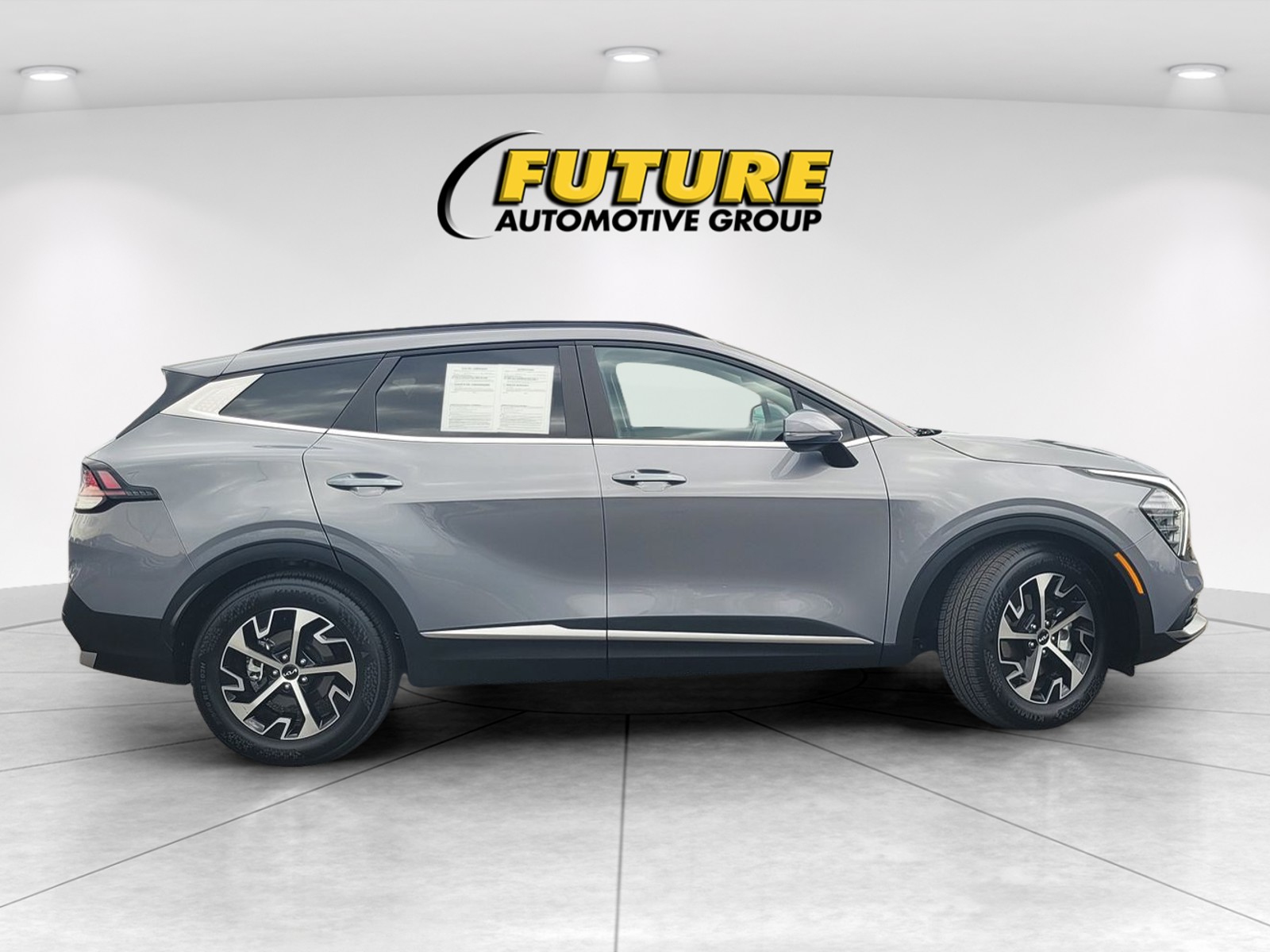 Used 2025 Kia Sportage EX SUV