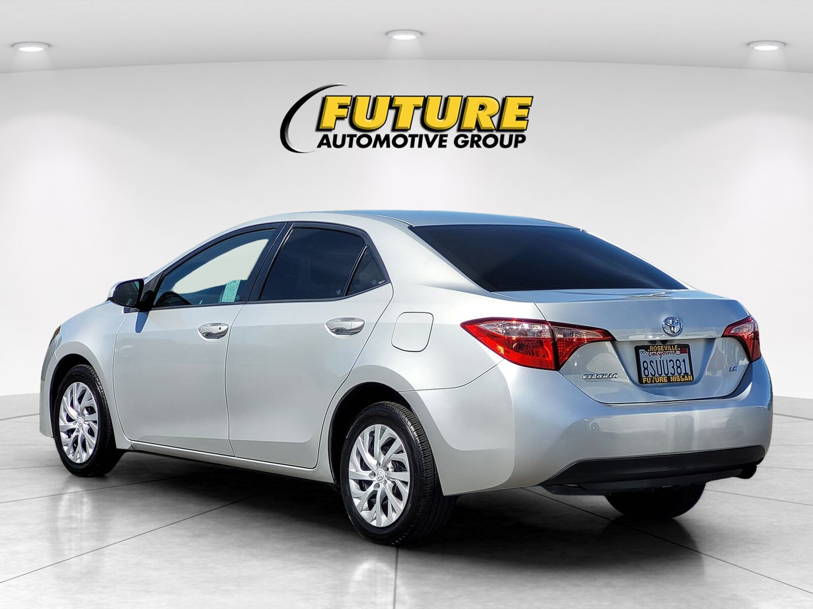 2019 Toyota Corolla LE photo 6