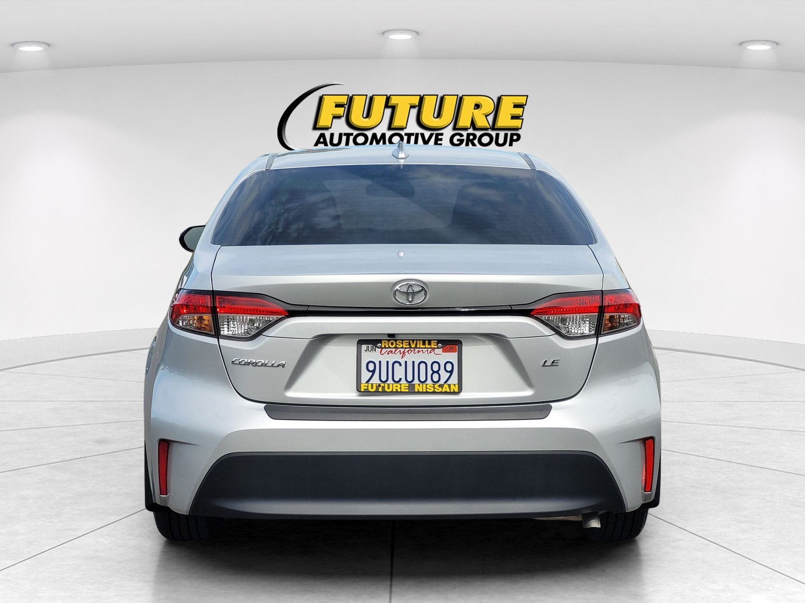 2025 Toyota Corolla LE photo 3