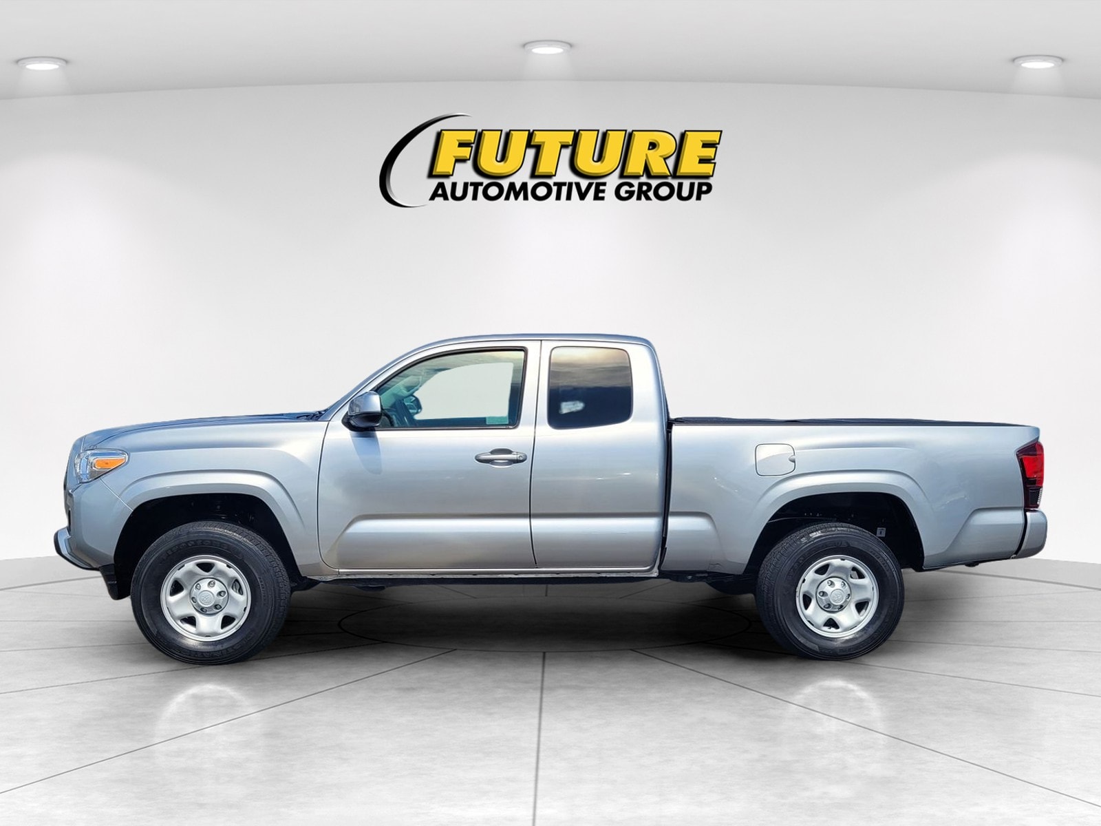 2022 Toyota Tacoma SR Access Cab photo 5