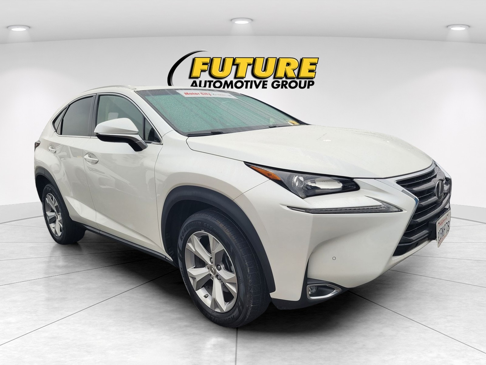 2017 Lexus NX 200t's photo