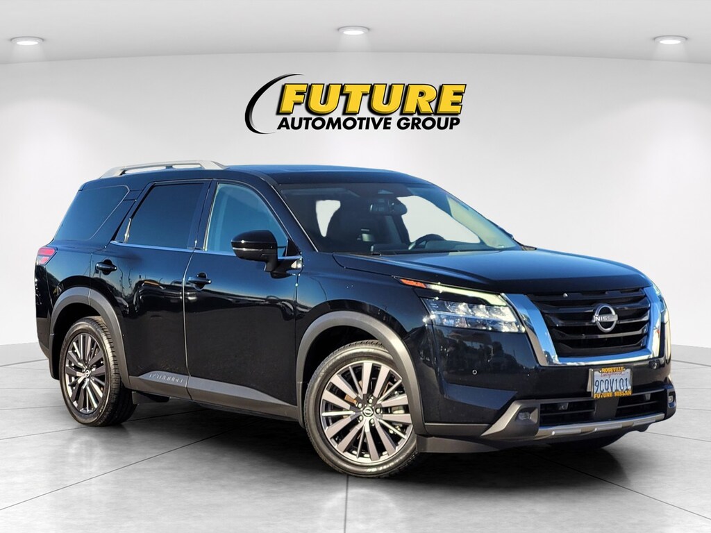 Used 2022 Nissan Pathfinder SL