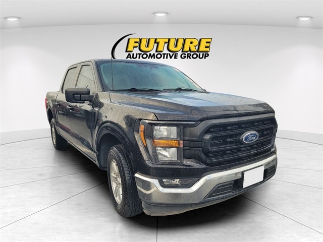 2023 Ford F-150 XL's photo
