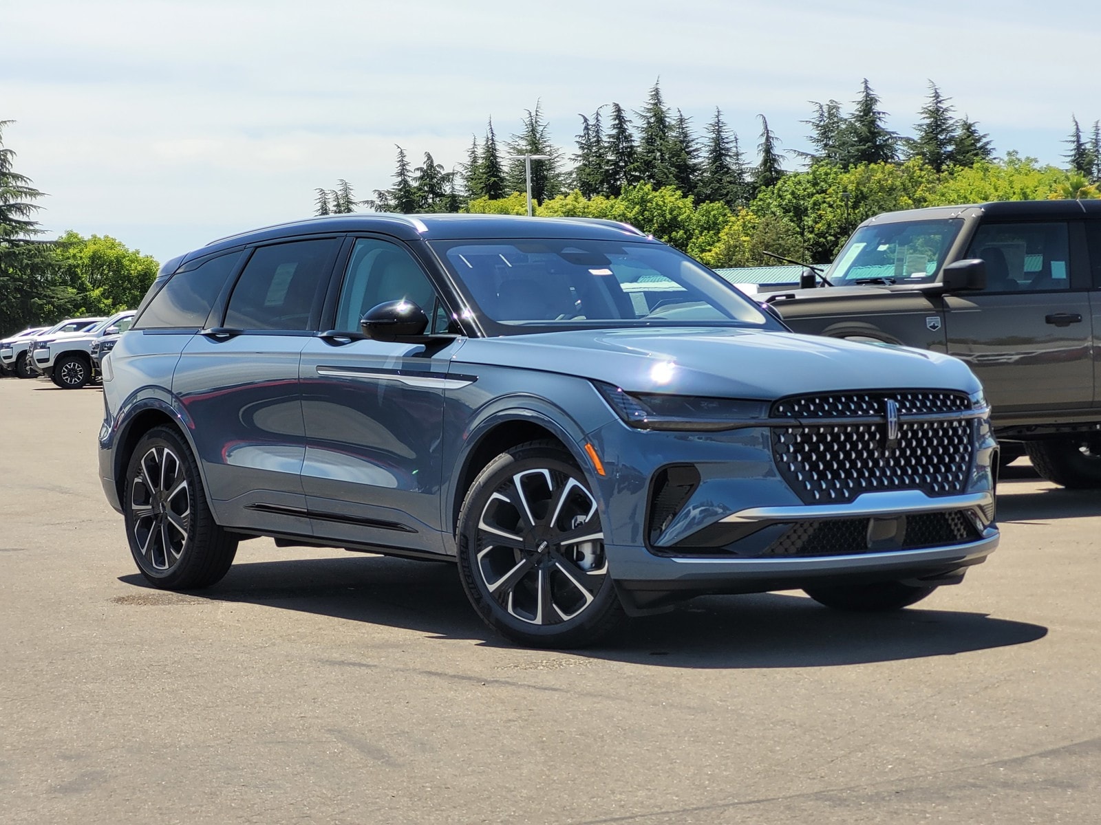 2026 Lincoln Nautilus Reserve AWD's photo