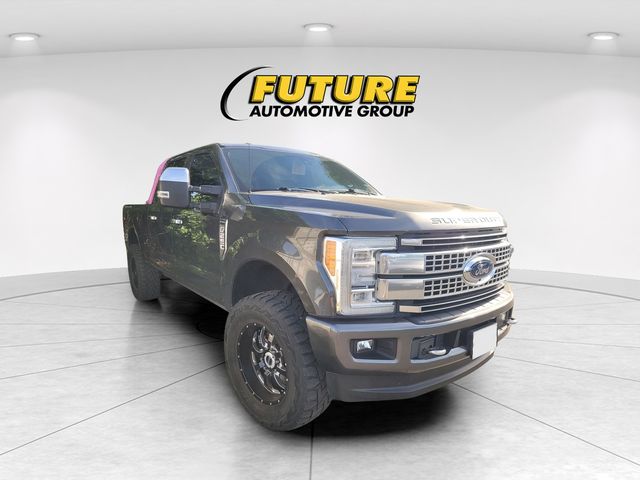 2018 Ford F-250 Platinum 4x4 Crew Cab 8' Box's photo