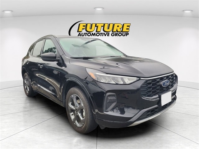 2024 Ford Escape ST-Line's photo