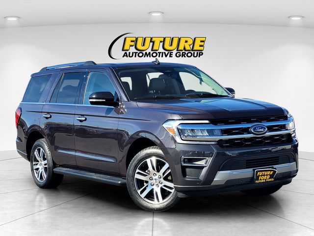 2024 Ford Expedition Limited's photo