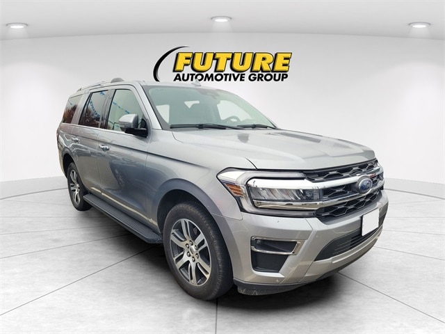 2024 Ford Expedition Limited's photo