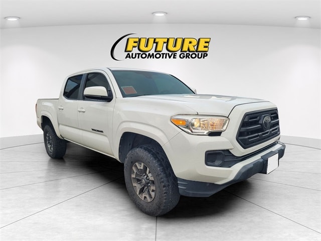2018 Toyota Tacoma SR's photo