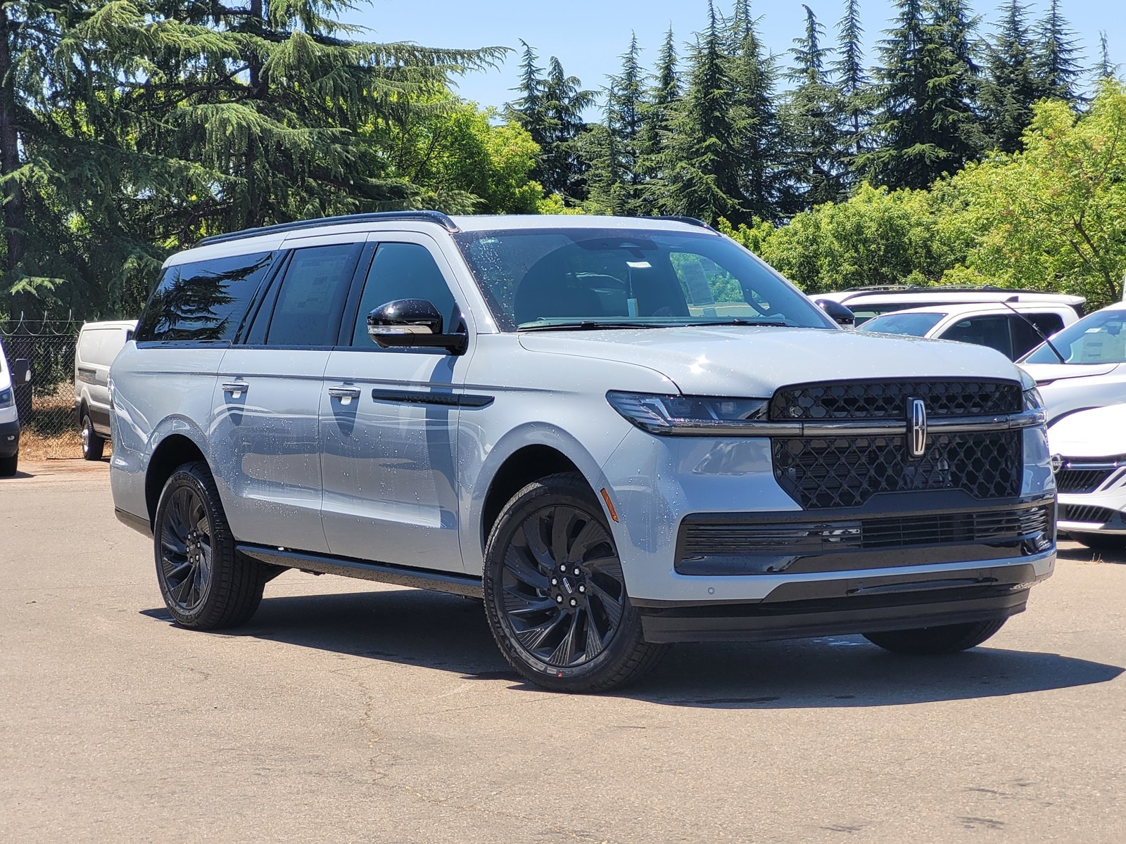 2026 Lincoln Navigator Reserve L 4WD's photo