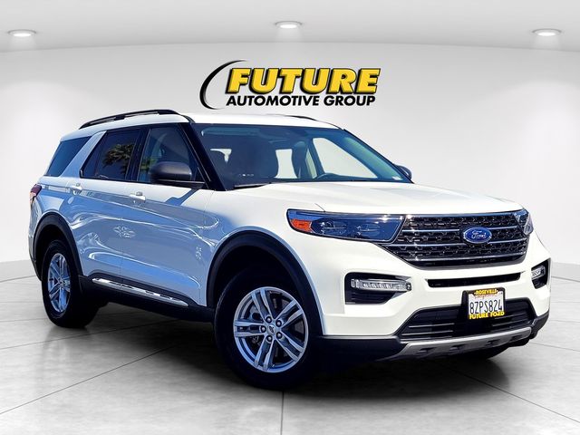 2022 Ford Explorer XLT 4WD's photo