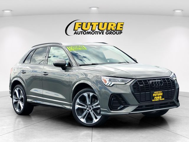 2022 Audi Q3 45 TFSI S Line Premium Plus quattro's photo