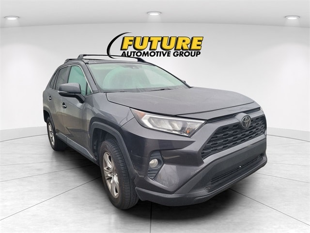 2019 Toyota RAV4 XLE's photo