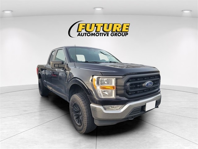 2021 Ford F-150 XL's photo