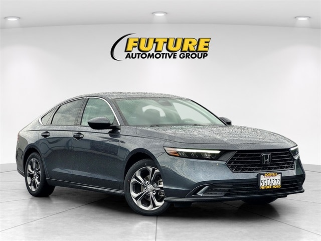 2023 Honda Accord EX's photo