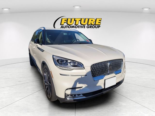 2023 Lincoln Aviator Reserve AWD's photo
