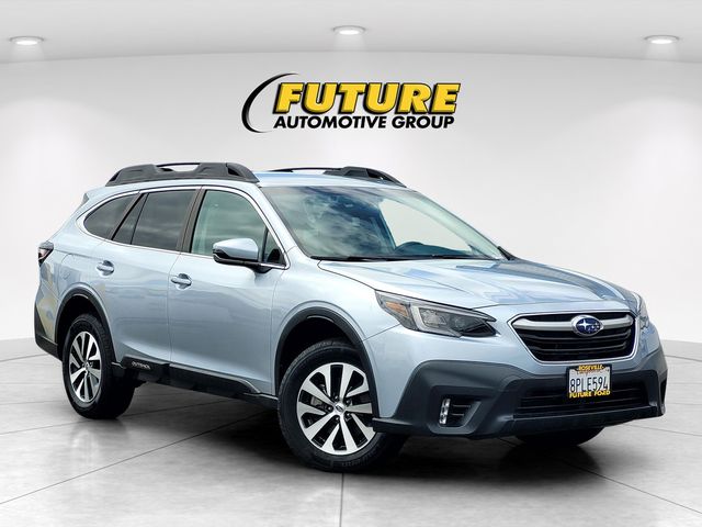 2020 Subaru Outback Premium's photo