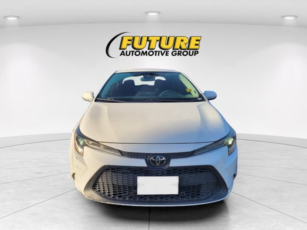 Used 2021 Toyota Corolla LE Sedan