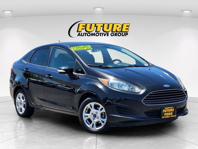 2014 Ford Fiesta SE Sedan's photo
