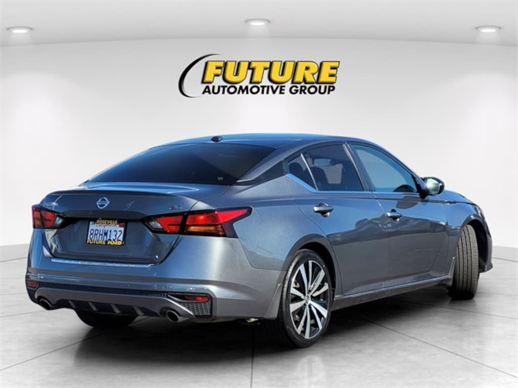Used 2020 Nissan Altima 2.5 SR Sedan