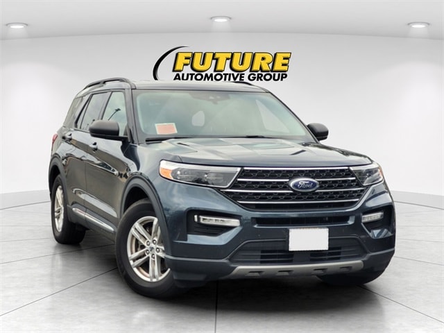 2022 Ford Explorer XLT's photo