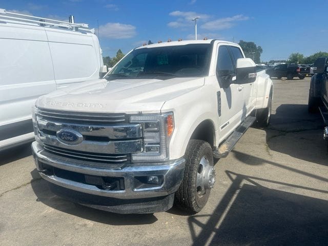 2019 Ford F-350 Lariat 4x4 Crew Cab 8' Box DRW's photo