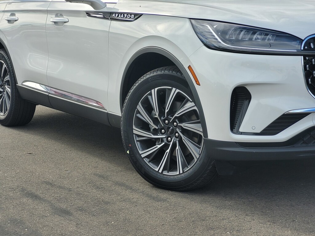 New 2026 Lincoln Aviator Premiere SUV
