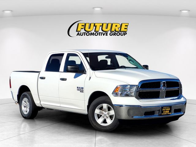 2022 RAM 1500 Classic SLT Crew Cab 5'7's photo