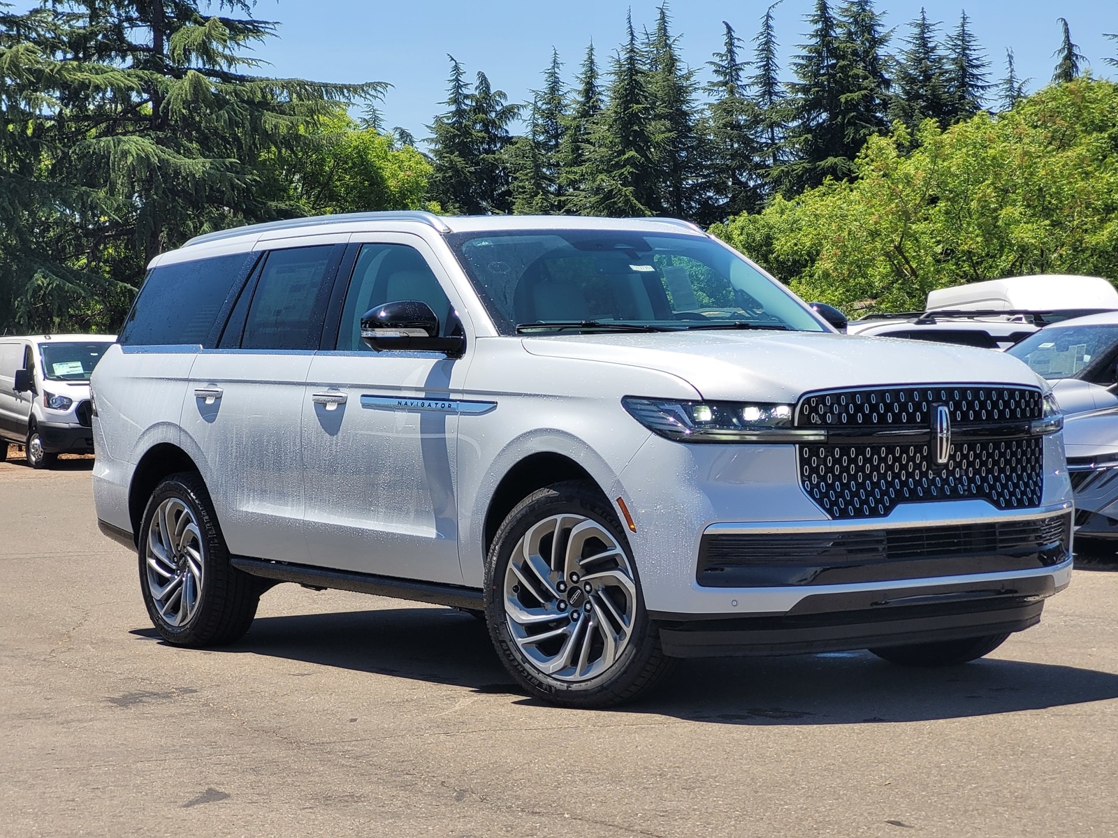 2026 Lincoln Navigator Reserve 4WD's photo