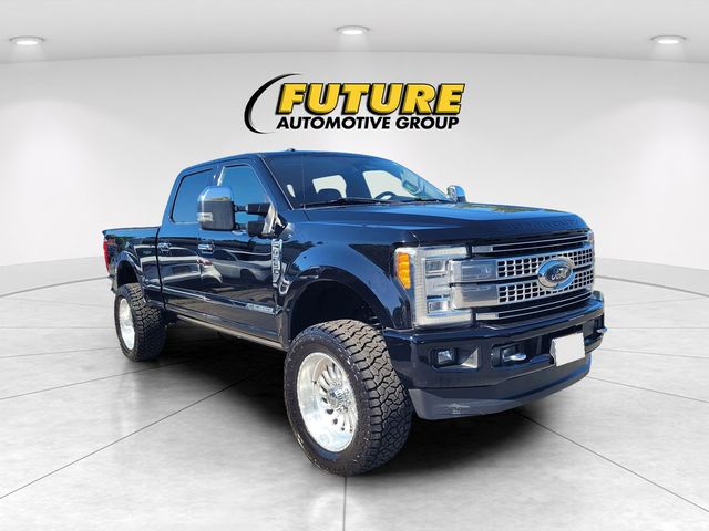 2018 Ford F-250 Platinum 4x4 Crew Cab 8' Box's photo