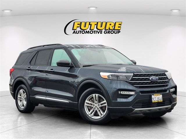 2022 Ford Explorer XLT's photo