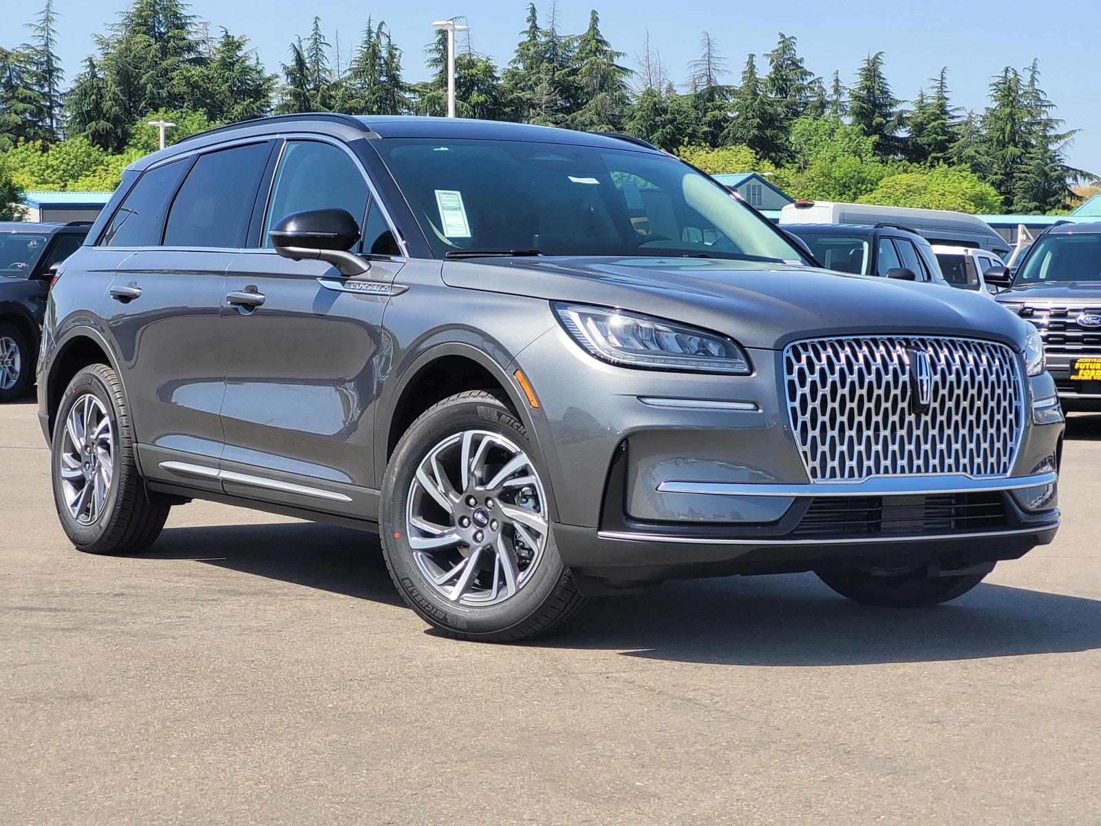 2025 Lincoln Corsair Premiere