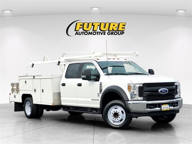 2019 Ford F-550 Super Duty Chassis Cab XL