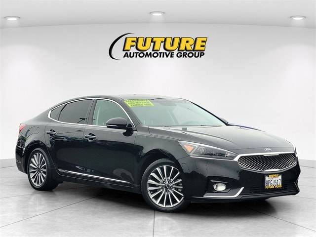 2019 Kia Cadenza Premium's photo