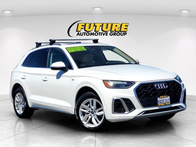 2022 Audi Q5 45 Premium's photo
