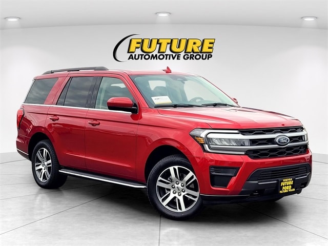 2022 Ford Expedition XLT's photo