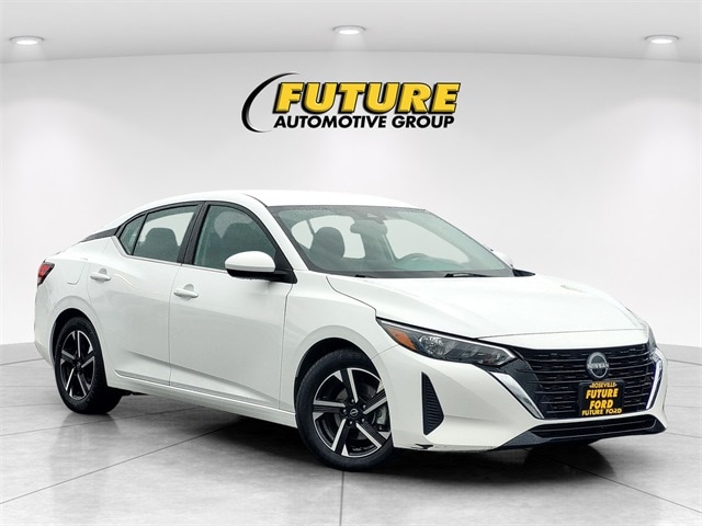 2024 Nissan Sentra SV's photo