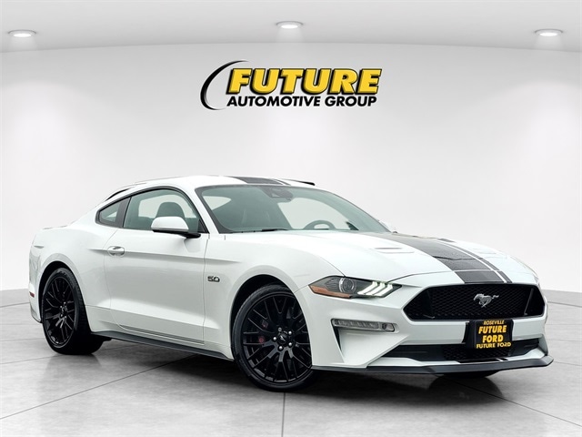 2022 Ford Mustang GT Premium's photo