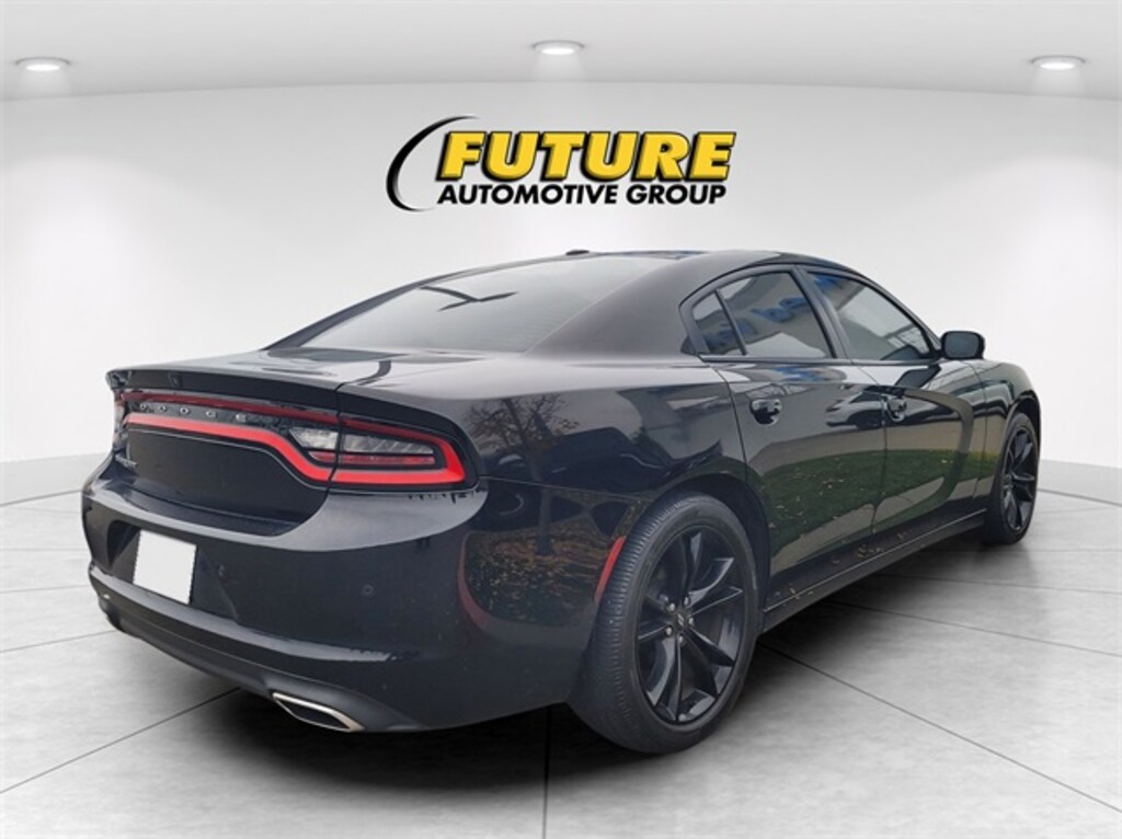 Used 2019 Dodge Charger SXT Sedan