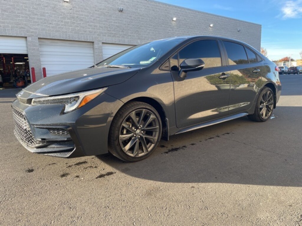 Used 2024 Toyota Corolla SE Sedan