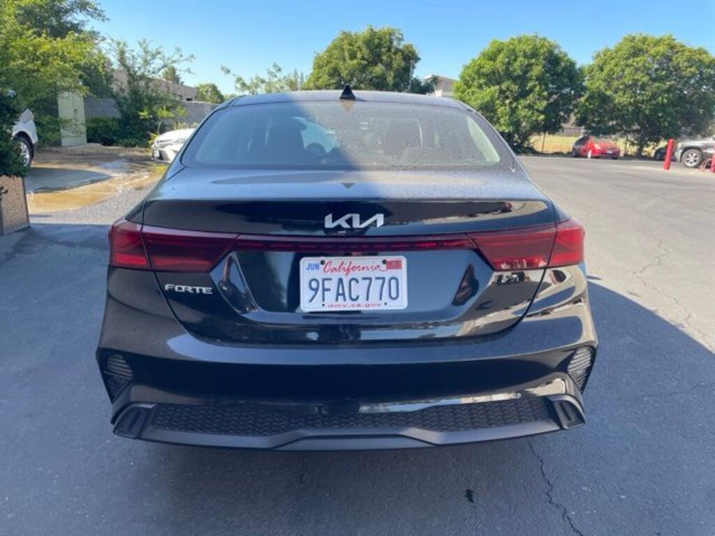 Used 2023 Kia Forte LXS Sedan