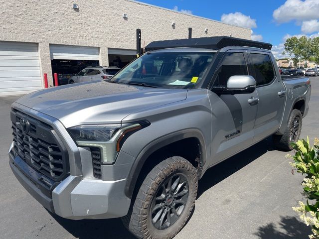 2022 Toyota Tundra Limited photo 3