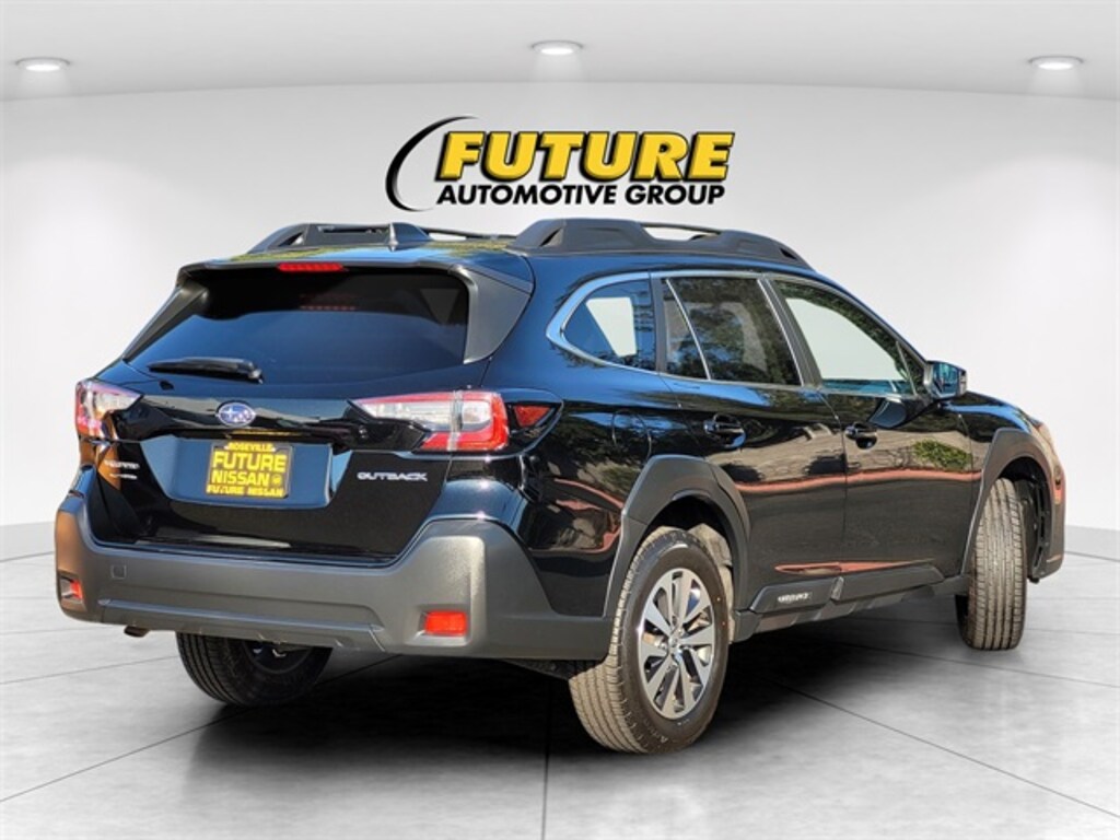 Used 2024 Subaru Outback Premium SUV