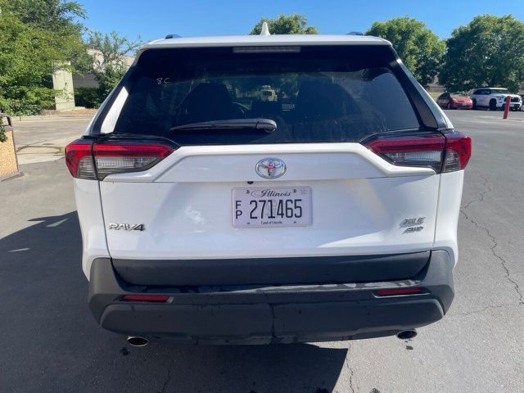 Used 2025 Toyota RAV4 XLE SUV