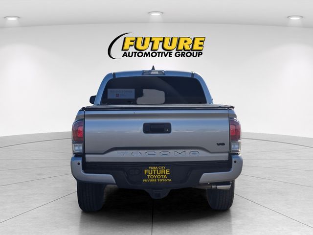 2020 Toyota Tacoma TRD Sport photo 5